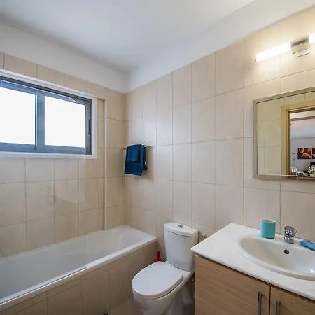 Διαμέρισμα Skylight Megaron