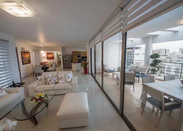 Апартаменты Skylight Megaron *