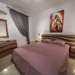 Skylight Megaron Апартаменты *