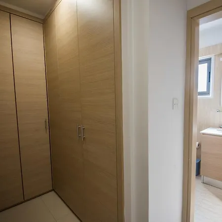 Skylight Megaron Apartman Lárnaka