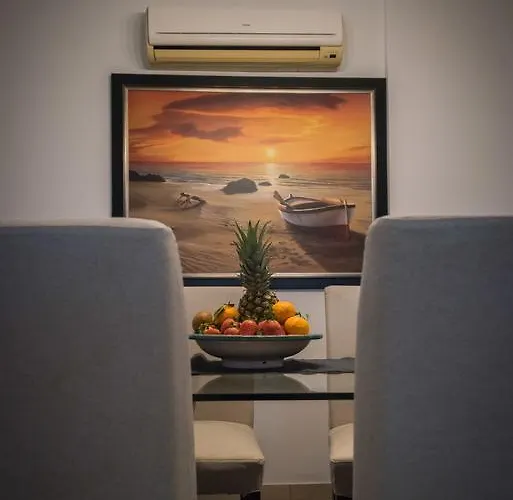 Skylight Megaron Apartamento Lárnaca